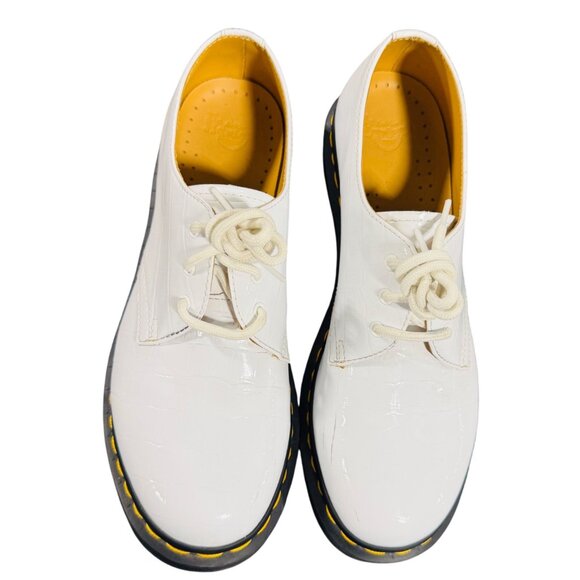 Dr. Martens 26861 Women's Size 9 White Croc Embossed Patent Leather Shoes - Picture 2 of 12